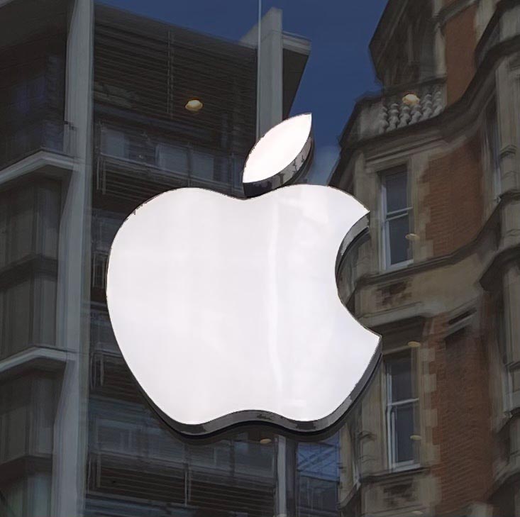 Sign at Apple Store by Knightsbridge station on Brompton Road