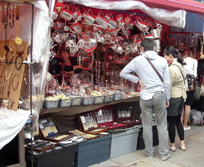 Portobello Road - Market stall at the Red Teapot